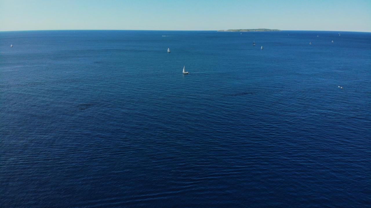 Apartmani Loreta Mali Lošinj Zewnętrze zdjęcie