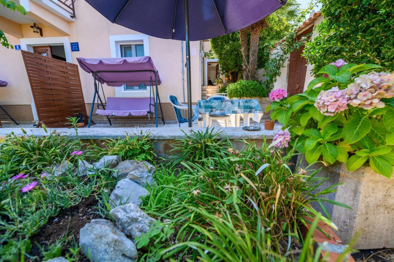Apartmani Loreta Mali Lošinj Zewnętrze zdjęcie