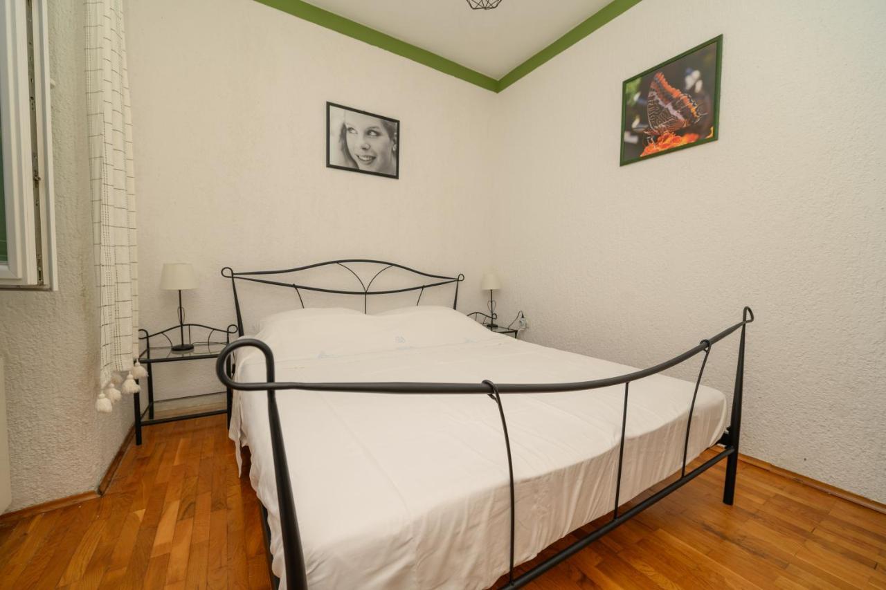 Apartmani Loreta Mali Lošinj Zewnętrze zdjęcie