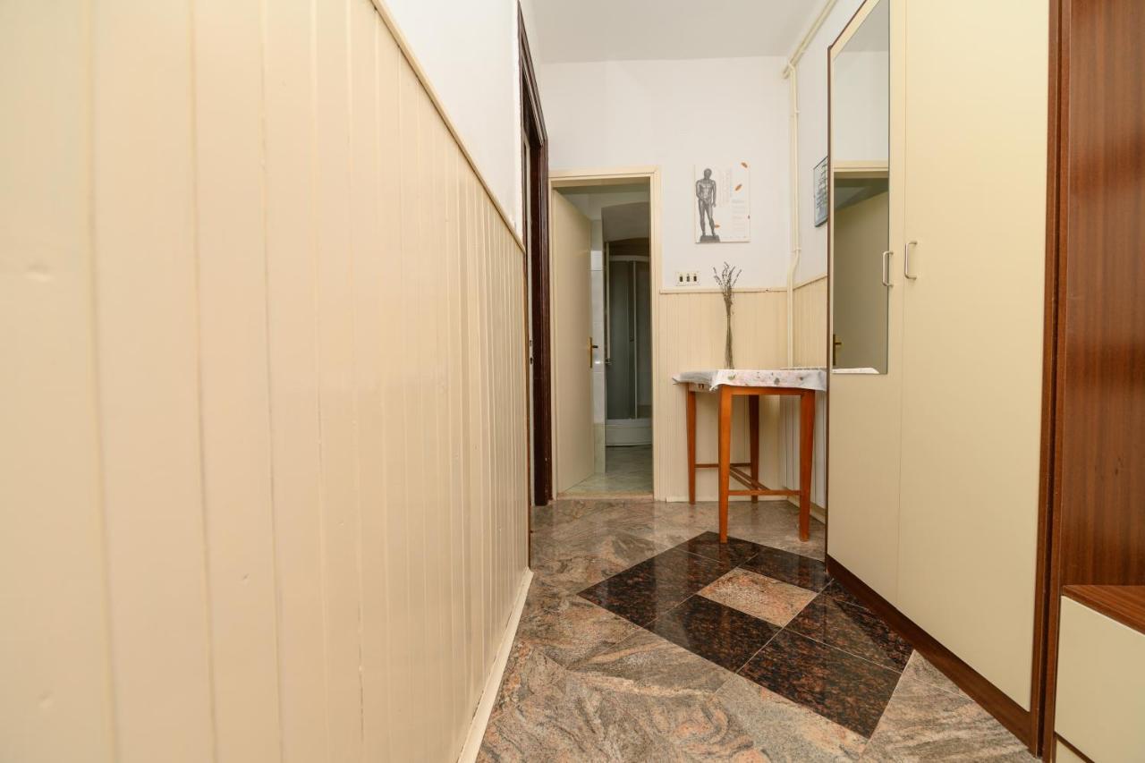 Apartmani Loreta Mali Lošinj Zewnętrze zdjęcie