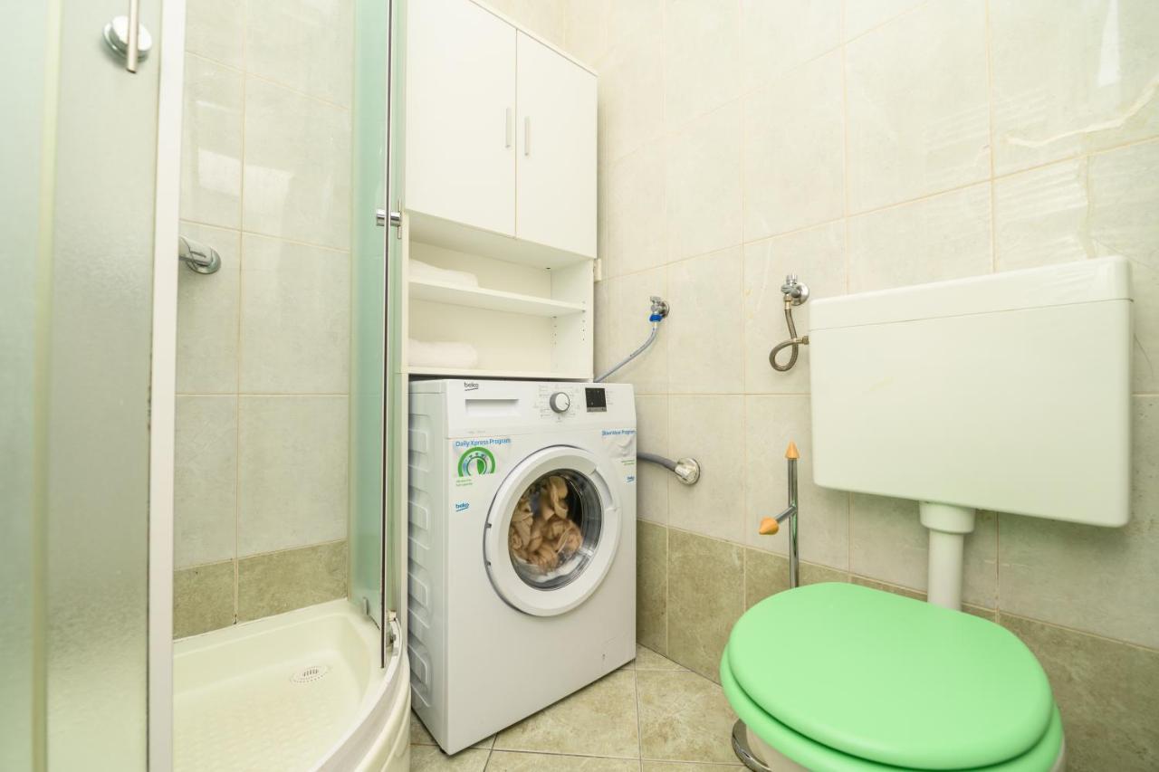 Apartmani Loreta Mali Lošinj Zewnętrze zdjęcie