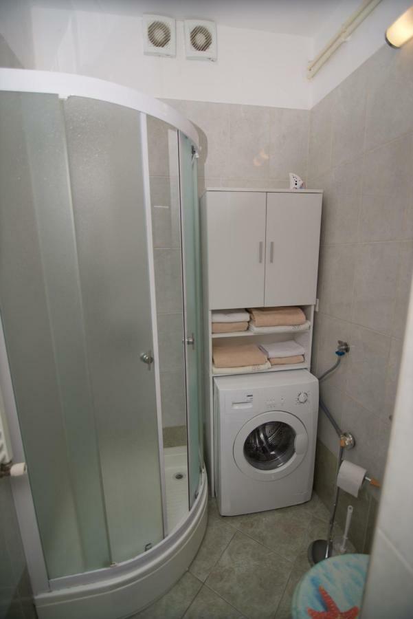 Apartmani Loreta Mali Lošinj Zewnętrze zdjęcie