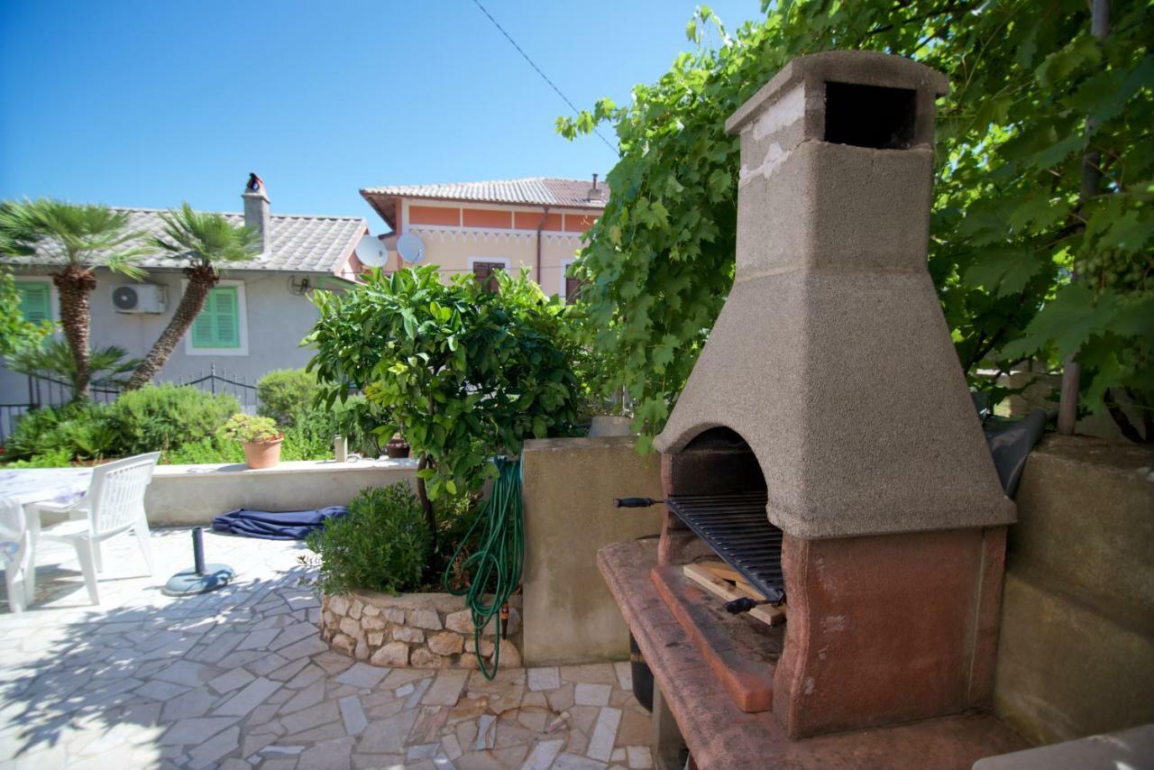 Apartmani Loreta Mali Lošinj Zewnętrze zdjęcie