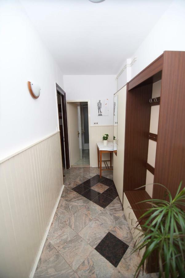 Apartmani Loreta Mali Lošinj Zewnętrze zdjęcie