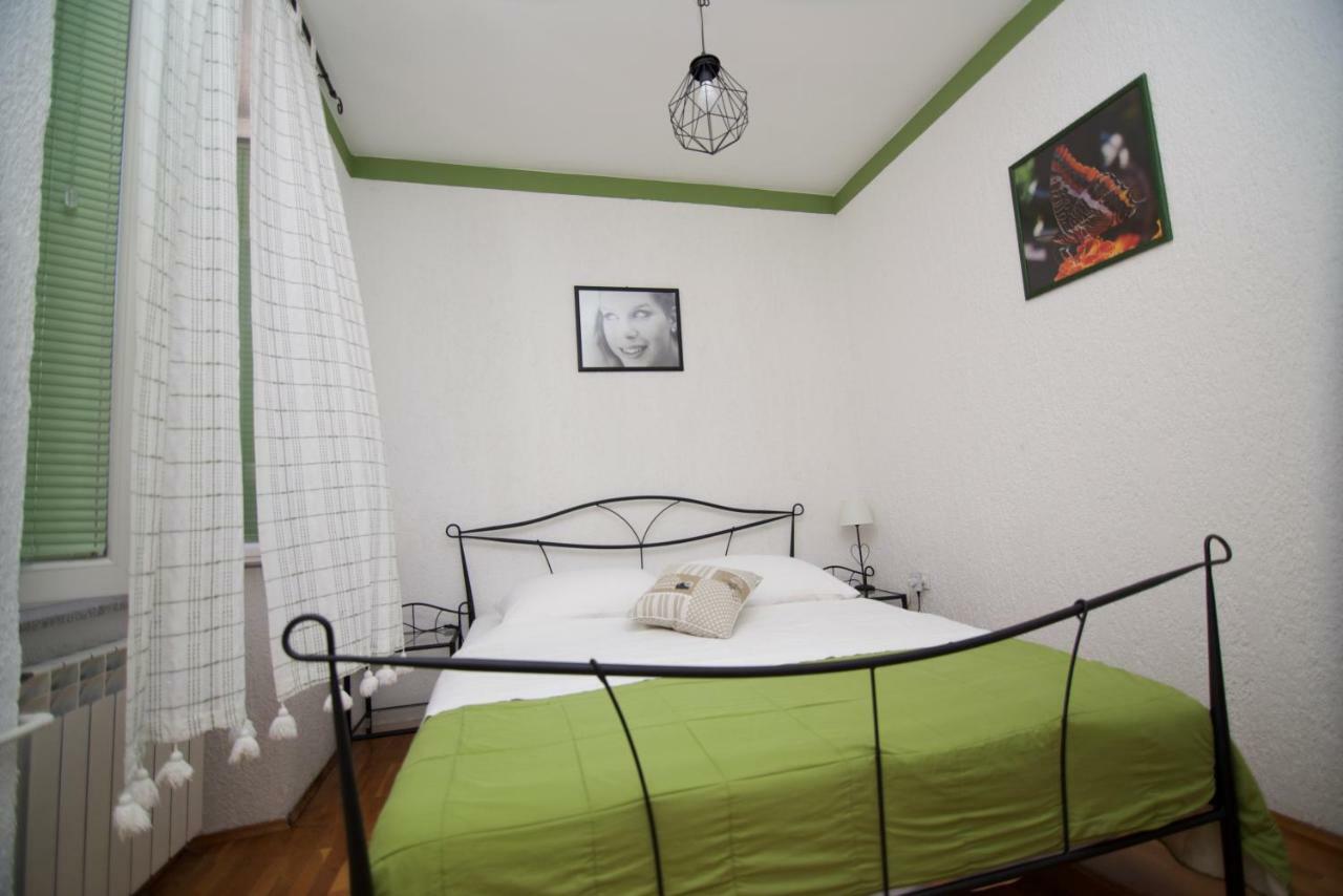 Apartmani Loreta Mali Lošinj Zewnętrze zdjęcie